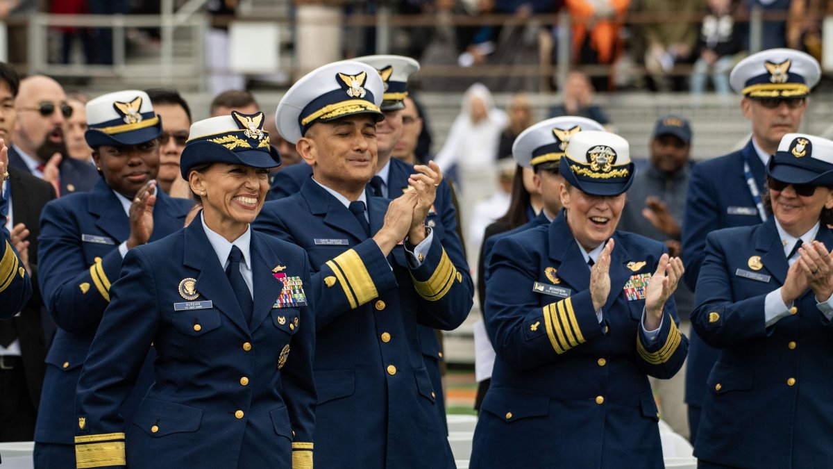 Miembros de la Guardia Costera en New London, Connecticut/ Joseph Prezioso