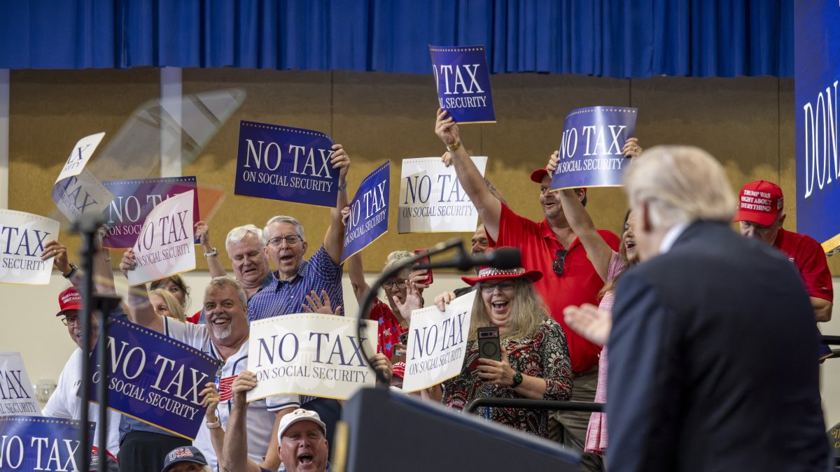 Donald Trump in The Villages, Florida/ Jim Watson.