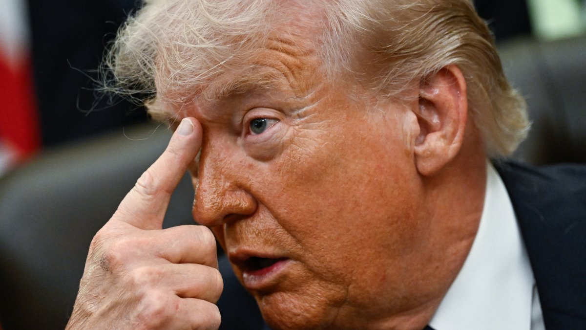 Donald Trump calls on Iran to act 