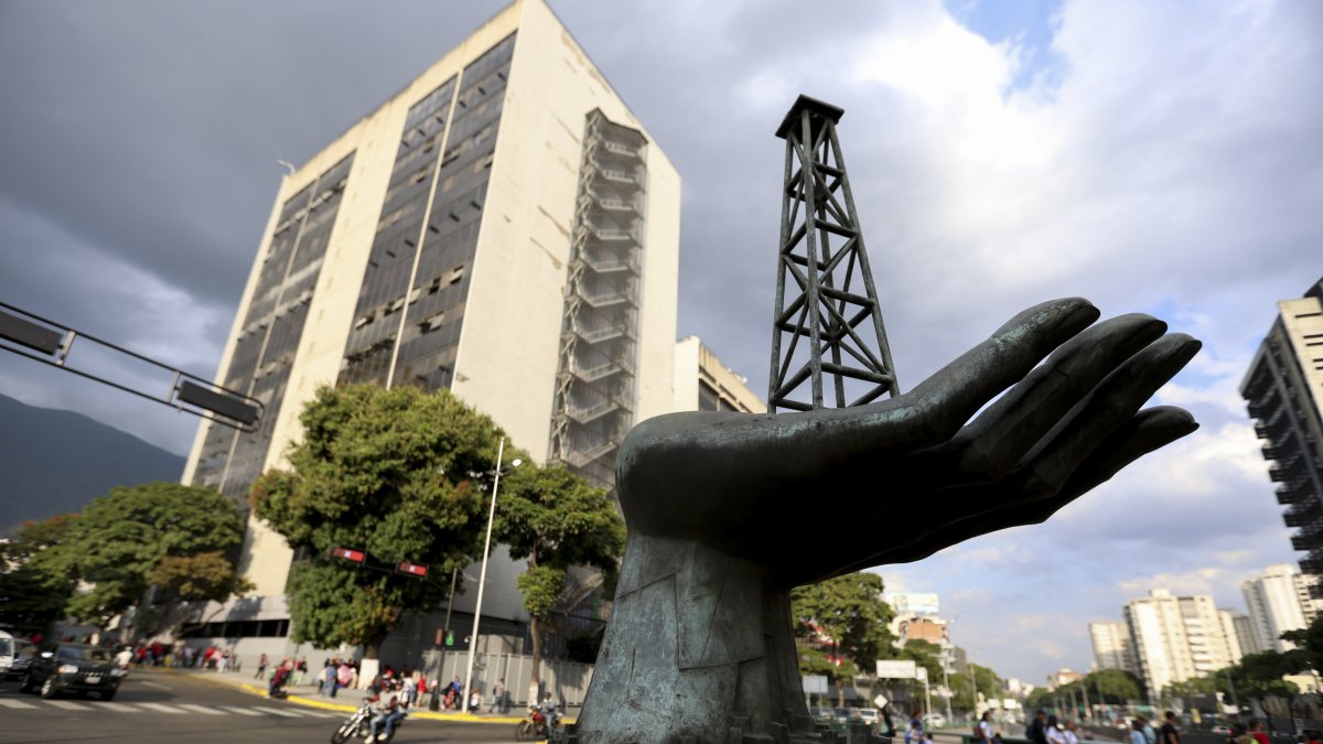An oil-themed sculpture in Caracas.