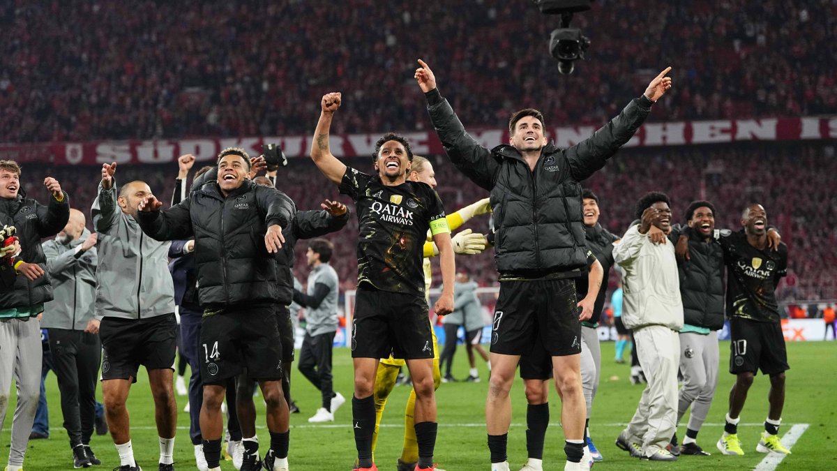 Paris Saint-Germain players celebrate their place in the final of the UEFA Champions League 2025-2026