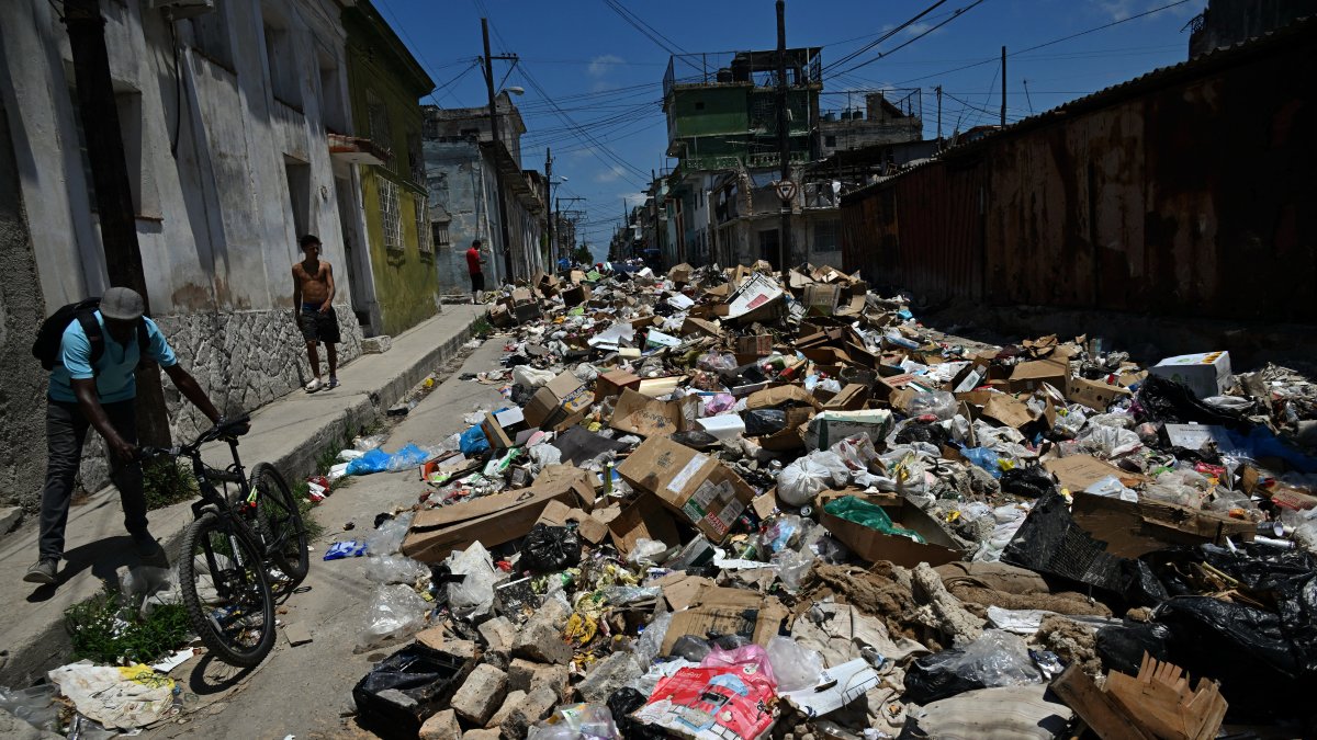 Garbage piled up in the streets of Havana.