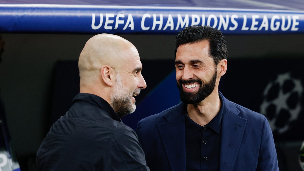 Pep Guardiola y Álvaro Arbeloa, en el duelo entre el Manchester City y el Real Madrid. UEFA Champions League 2025-2026
