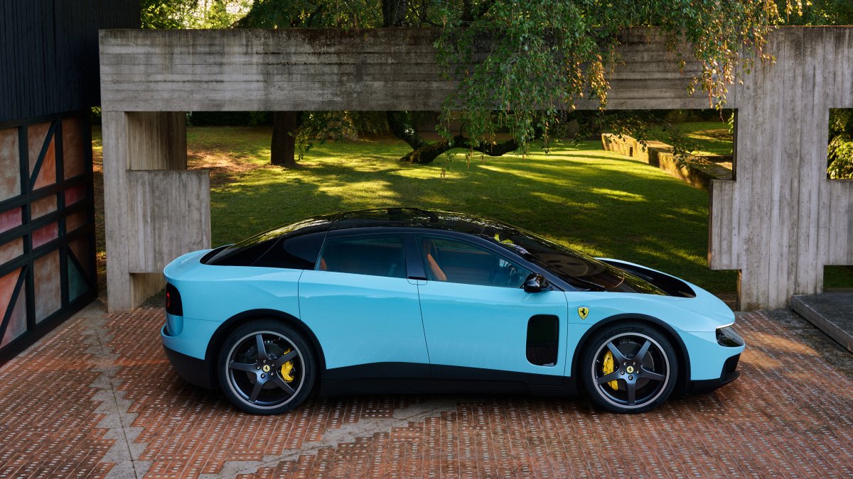 Ferrari Luce. Imagen de archivo