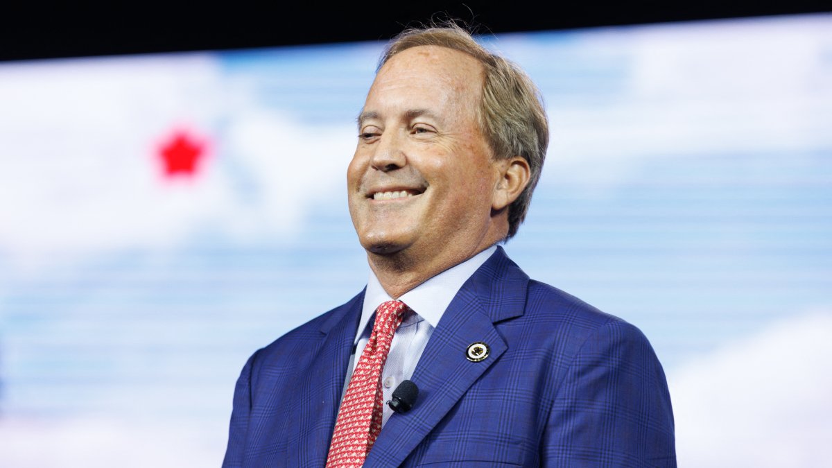 Ken Paxton en San Antonio/ BRYAN OLIN DOZIER