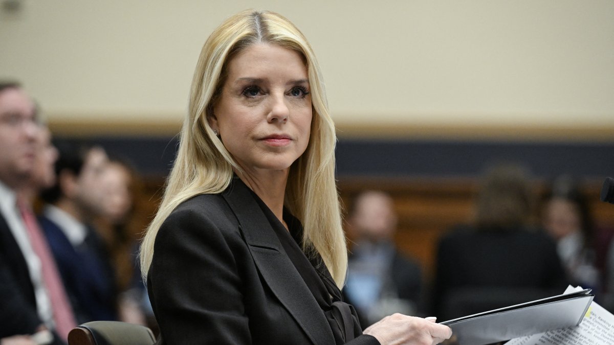 Pam Bondi.