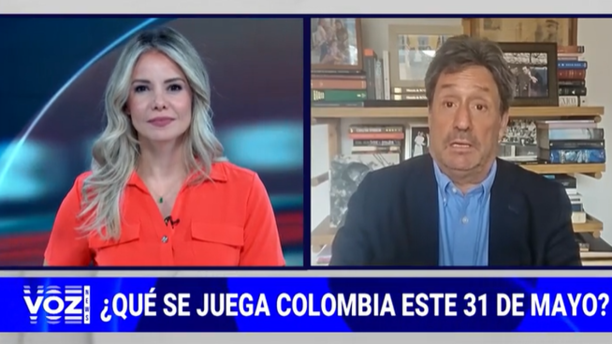 El ex vicepresidente Francisco Santos en una entrevista con Karina Yapor