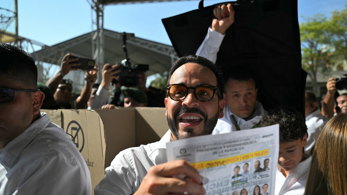 Abelardo De la Espriella at his polling station this Sunday in Barranquilla.