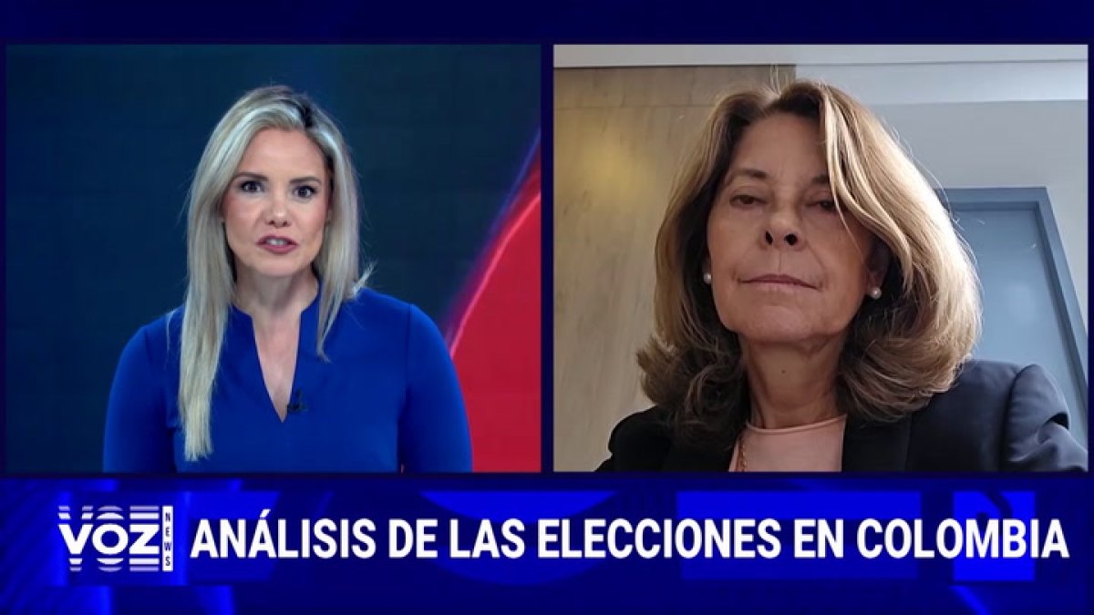 Marta Lucía Ramírez and Karina Yapor.