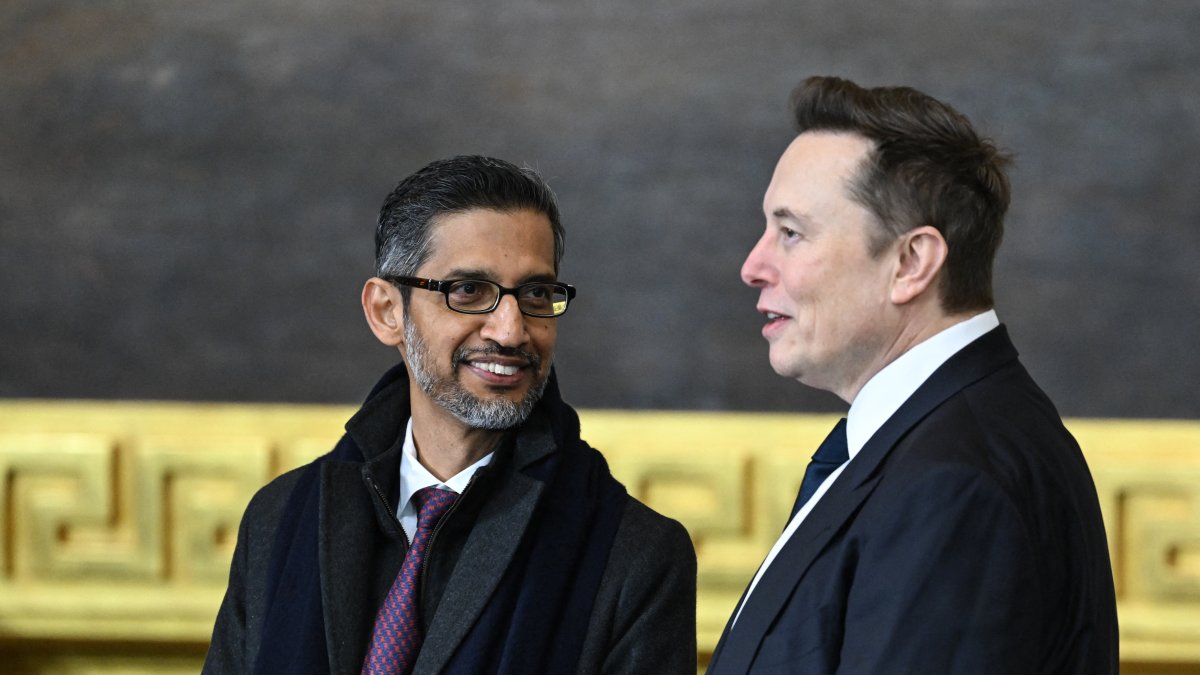 Sundar Pichai, CEO de Google, y Elon Musk, CEO de SpaceX