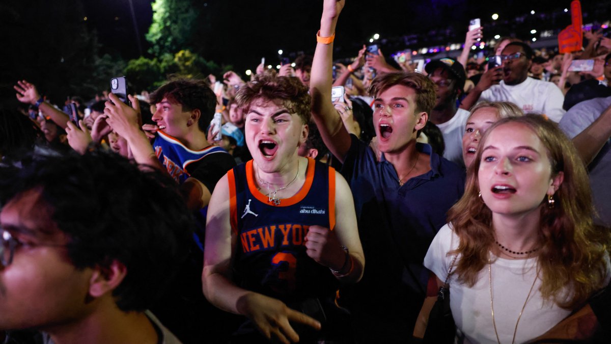 Knicks fans in Central Park this Saturday.