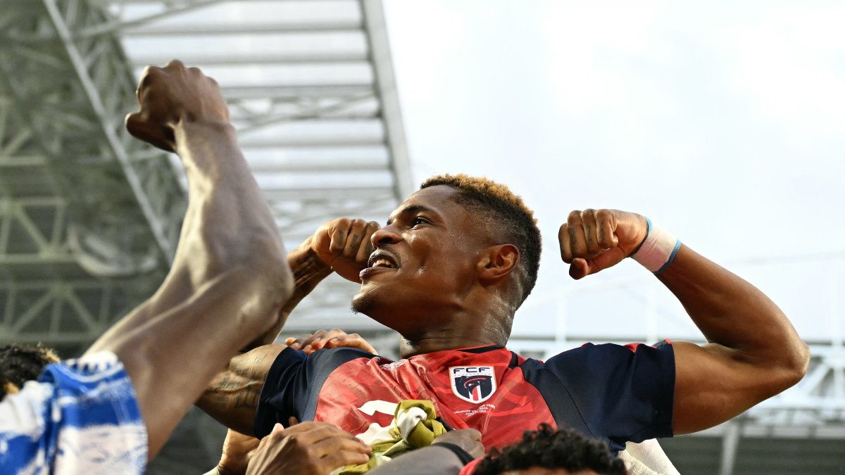 Los jugadores de Cabo Verde celebran el 2-2 ante Uruguay