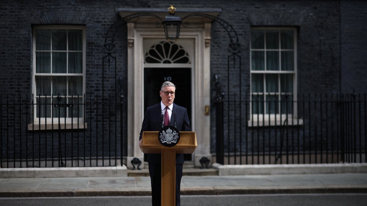 British Prime Minister Keir Starmer announces his resignation
