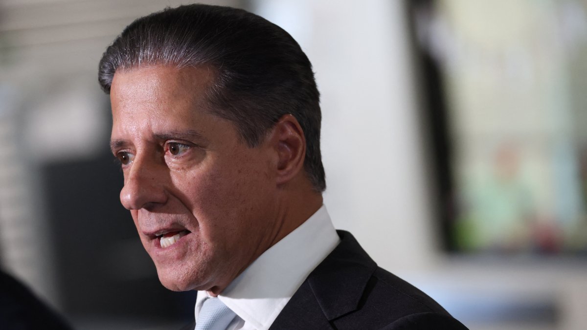 Superintendent of the Los Angeles Unified School District (LAUSD) is Alberto Carvalho
