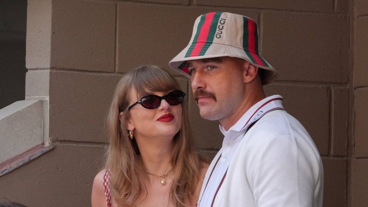 American singer-songwriter Taylor Swift and NFL football player Travis Kelce