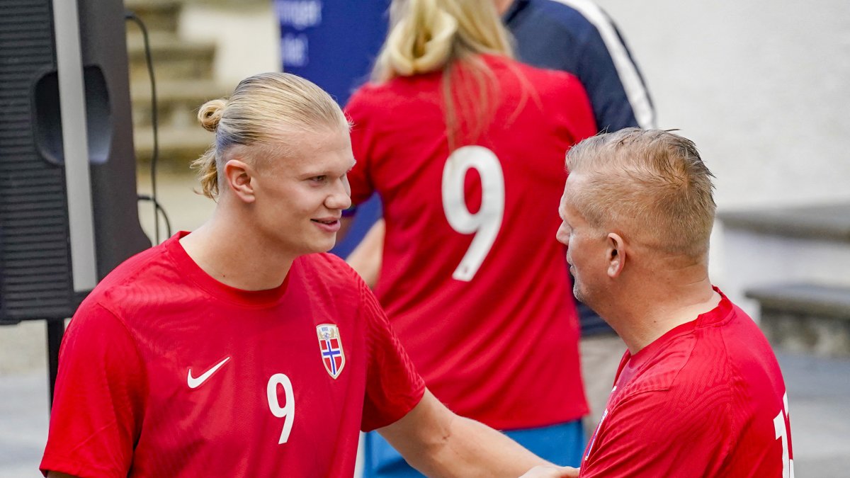 Erling Braut Haaland and his father, Alf Inge Haaland, in 2022