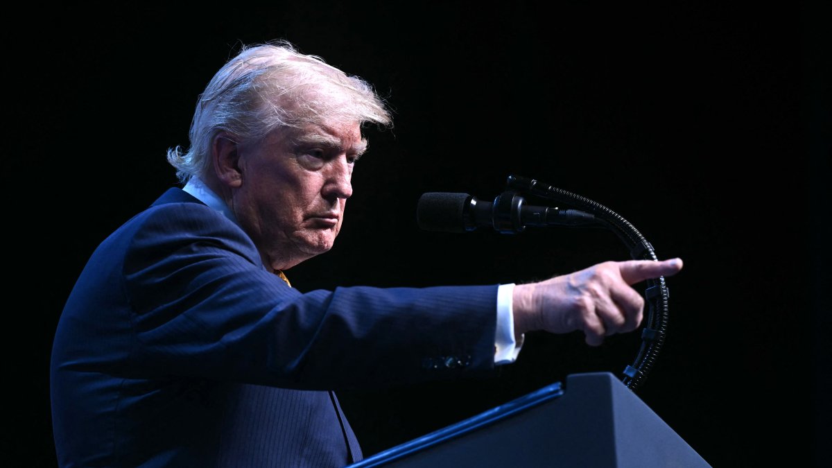 Foto de Donald Trump durante la cumbre de la OTAN