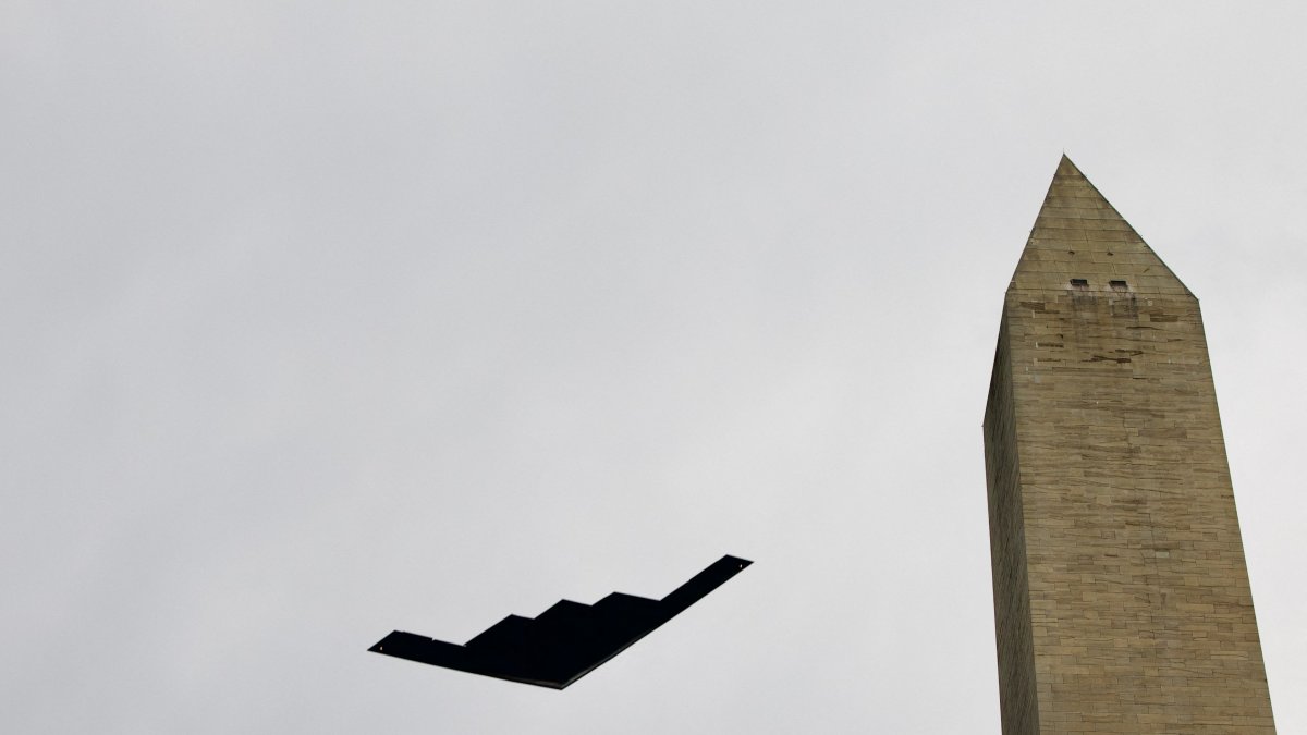 Un bombardero B-2 estadounidense sobre el cielo de Washington (Imagen referencial).