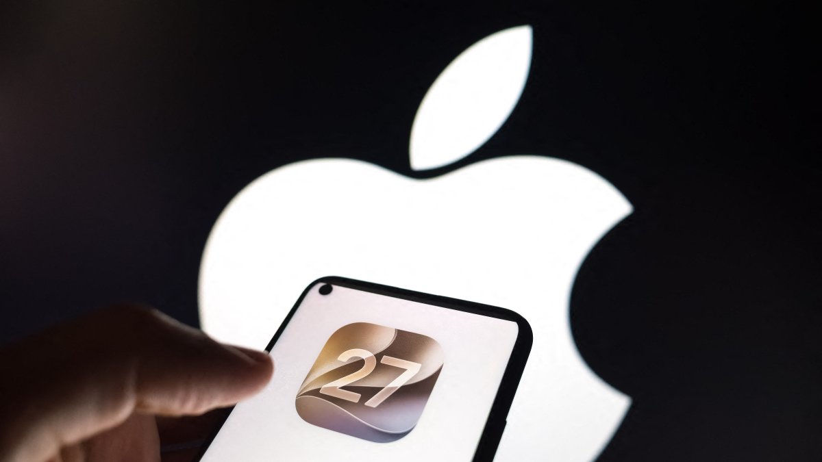 Apple iOS 27 launch, June 2026.