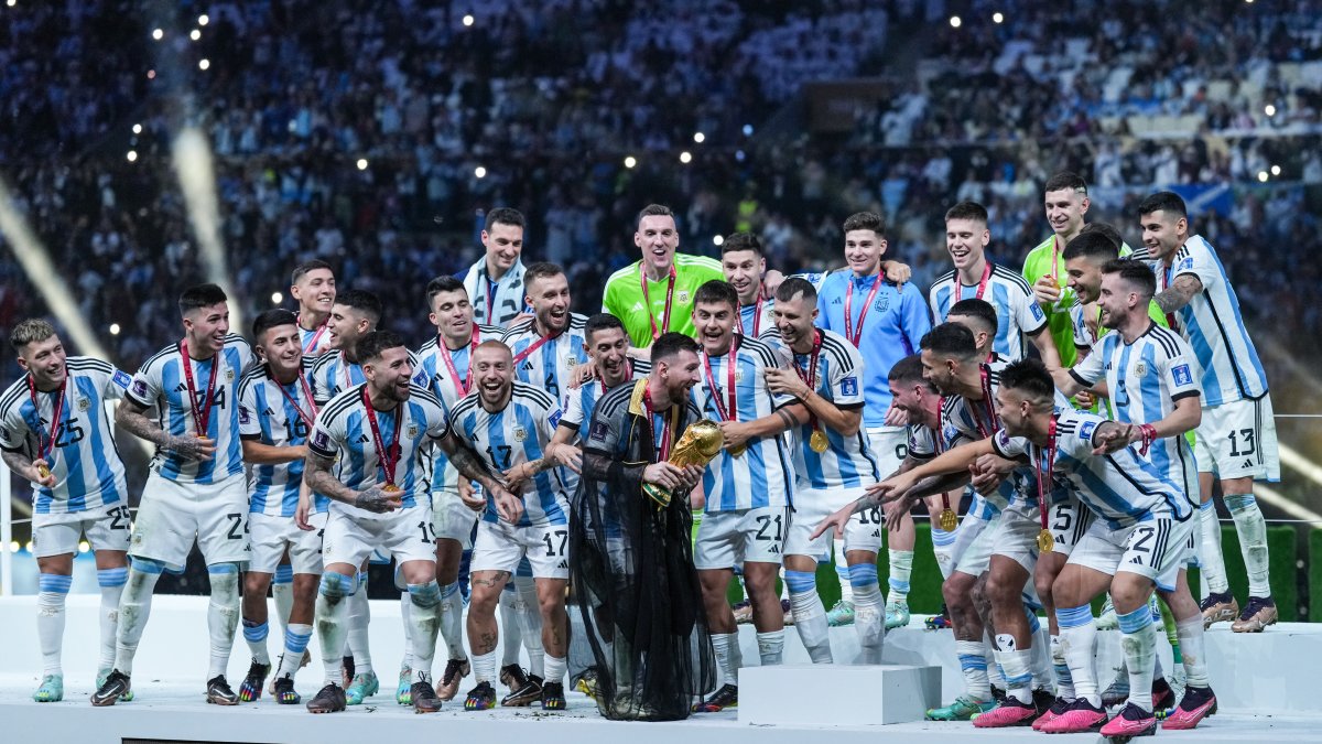 Argentina celebra el triunfo en el Mundial de Qatar 2022. Imagen de archivo