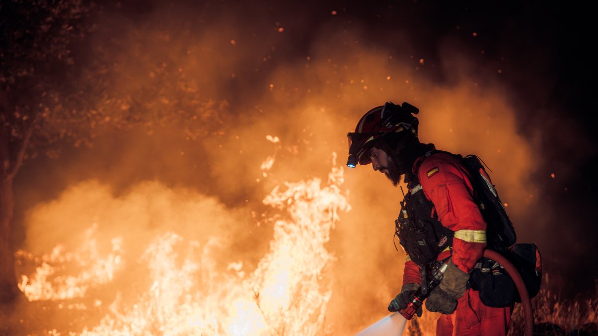Fires in towns near Madrid, Spain are forcing the evacuation of thousands of people