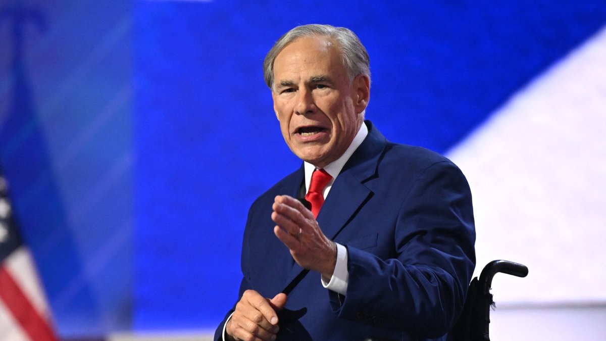 Greg Abbott en Milwaukee, Wisconsin/ Patrick T. Fallon