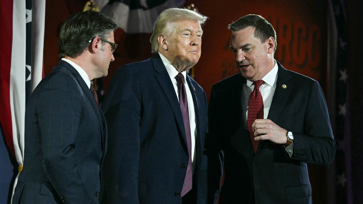 Mike Johnson, Donald Trump y Richard Hudson/ Jim Watson