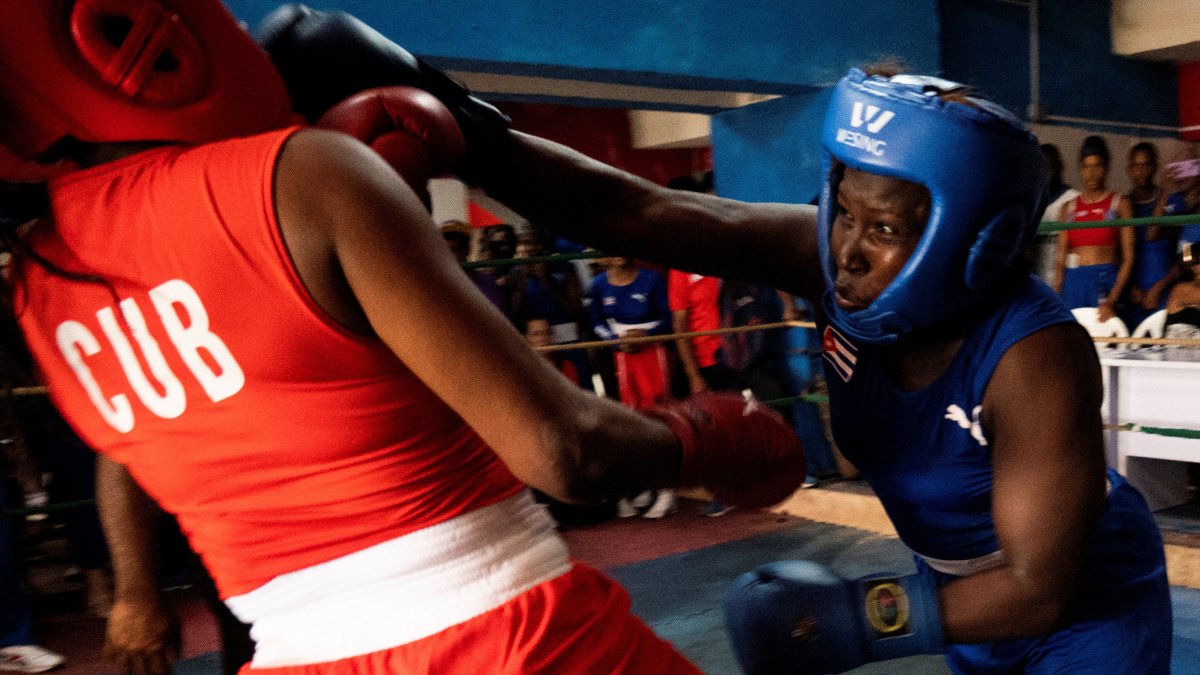 Boxeadoras cubanas en un entrenamiento (Imagen de archivo)