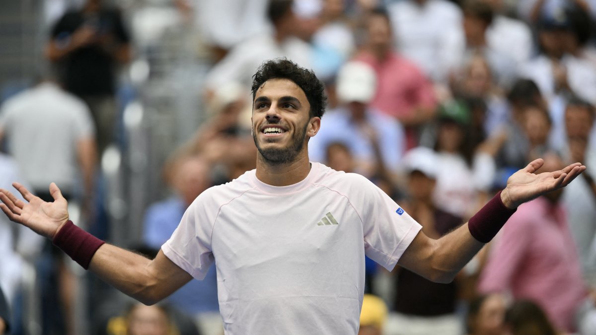 Francisco Cerúndolo reacciona tras derrotar al estadounidense Taylor Fritz