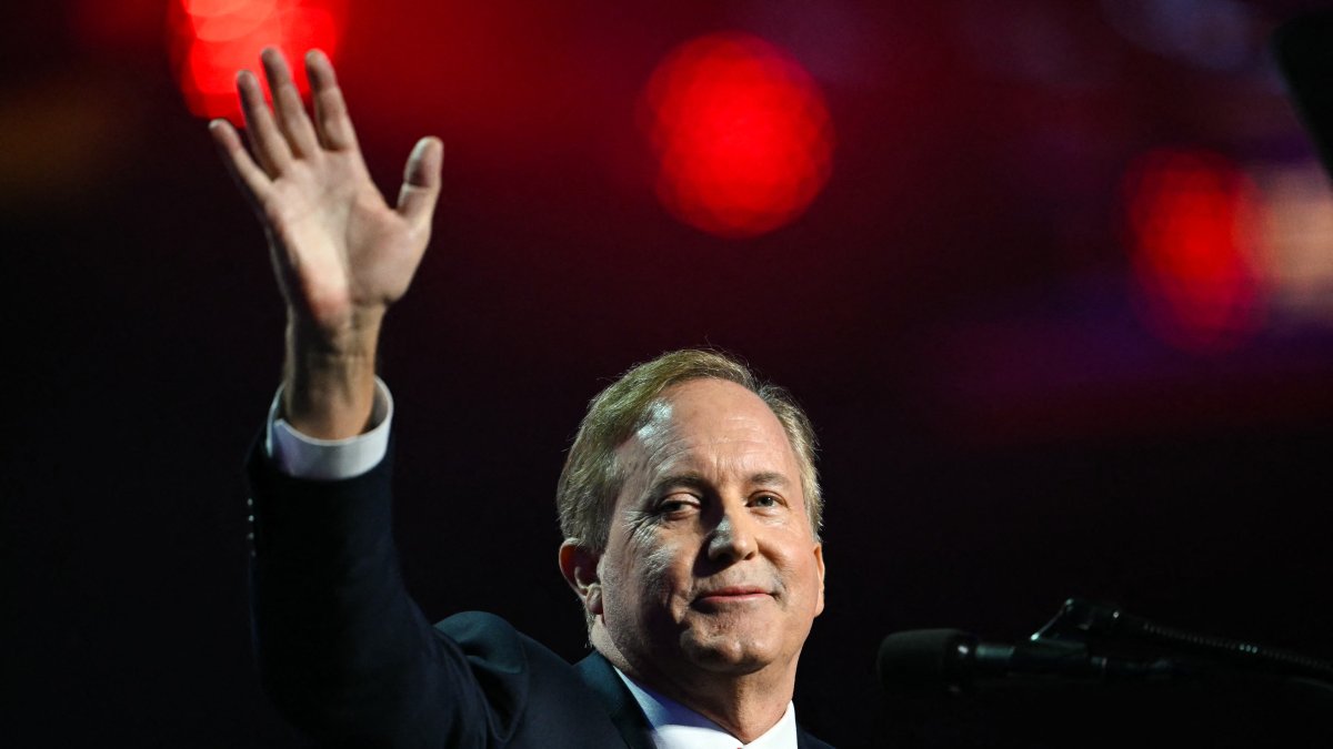 Ken Paxton.