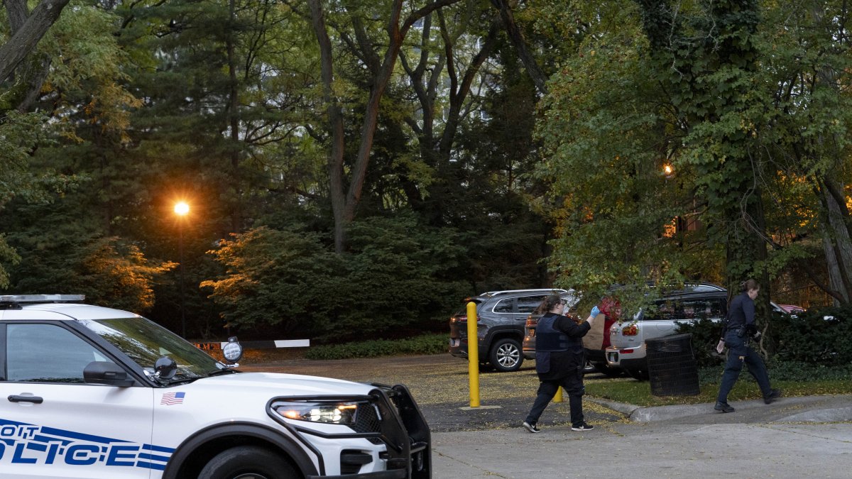 Detroit Police officers. File photo/ Sarah RICE