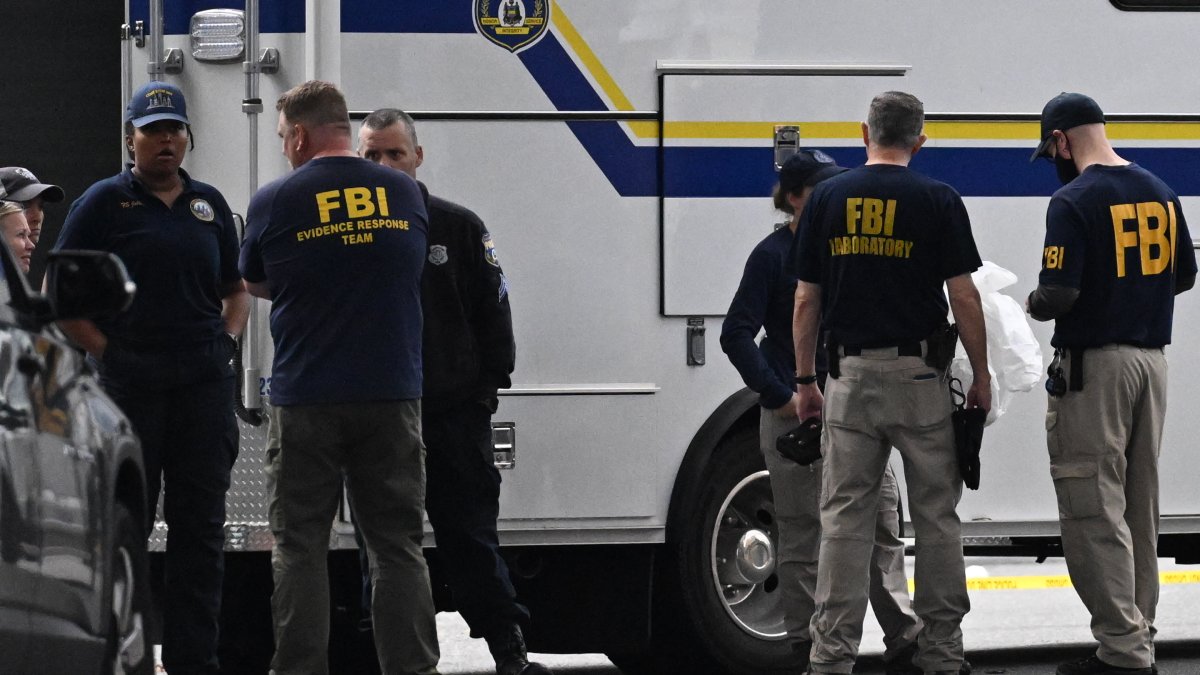 FBI agents investigate a case. File photo