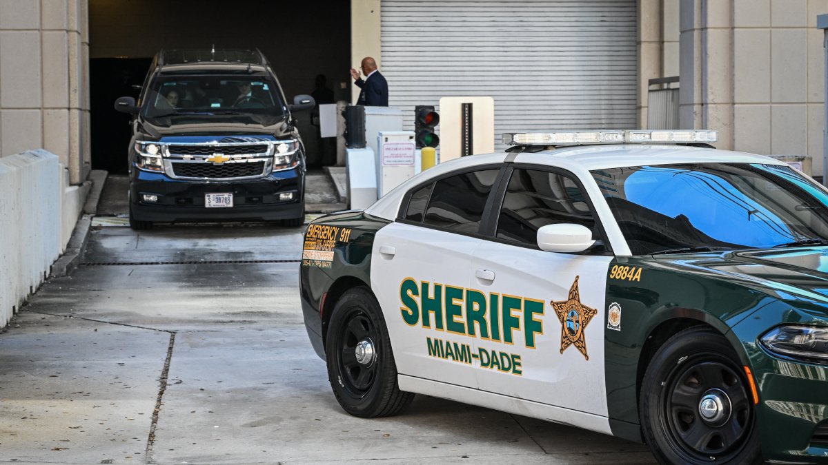 This motorcade transported Senator Marco Rubio on March 24, 2026, when he appeared as a witness at the trial of his former colleague, David Rivera.