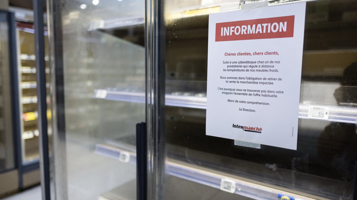 Refrigerador vacío en Francia