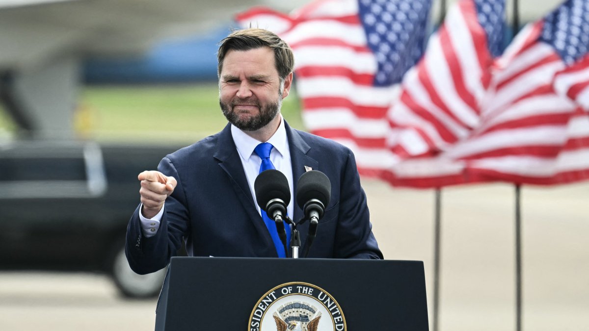 JD Vance in Tyler, Texas/ Saul Loeb