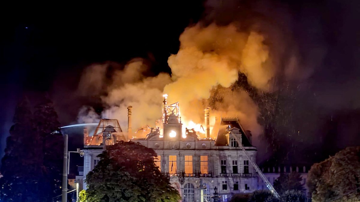 Limoges City Hall (France) in flames. October 2026