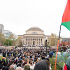 Estudiantes antisemitas protestan en la Universidad de Columbia. Abril de 2024