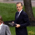 Hunter Biden intentó reunirse con un “dealer” horas antes de comprar el arma del caso