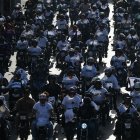 Civiles recorren las calles de Venezuela intimidando a la oposición - AFP