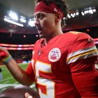 Patrick Mahomes anotó un espectacular touchdown/ Kirill Kudryavtsev