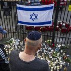 Homenaje a las víctimas del 7 de Octubre frente a la embajada de Israel en Estocolmo, Suecia