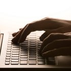 La IA permite crear música sólo escribiendo instrucciones en una plataforma