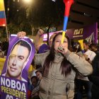 Los partidarios del presidente Daniel Noboa celebran los resultados en las calles de Quito