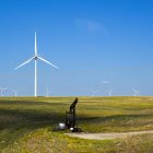Una imagen de archivo de molinos de viento en Gray Horse, Oklahoma