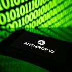 El logo de Anthropic en un dispositivo