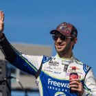 El piloto de la NASCAR Cup Series, DANIEL SUÁREZ (99), de Monterrey, México (MEX), es presentado ante los aficionados antes de la final del campeonato de la NASCAR Cup Series en el Phoenix Raceway de AVONDALE, Arizona (EE. UU.). (Crédito de la imagen: © Walter G. Arce Sr./ASP vía ZUMA Press Wire)