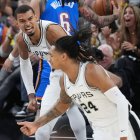 Victor Wembanyama y Devin Vassel en una imagen durante las finales