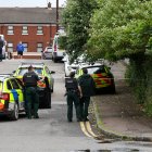 La policía trabaja en la escena de un apuñalamiento en el norte de Belfast