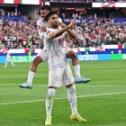 El jugador iraní Mohammad Mohebbi celebra su tanto ante Nueva Zelanda