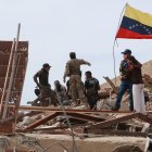 Venezuela sufrió dos terremotos la semana pasada. Las labores de búsqueda se mantienen.